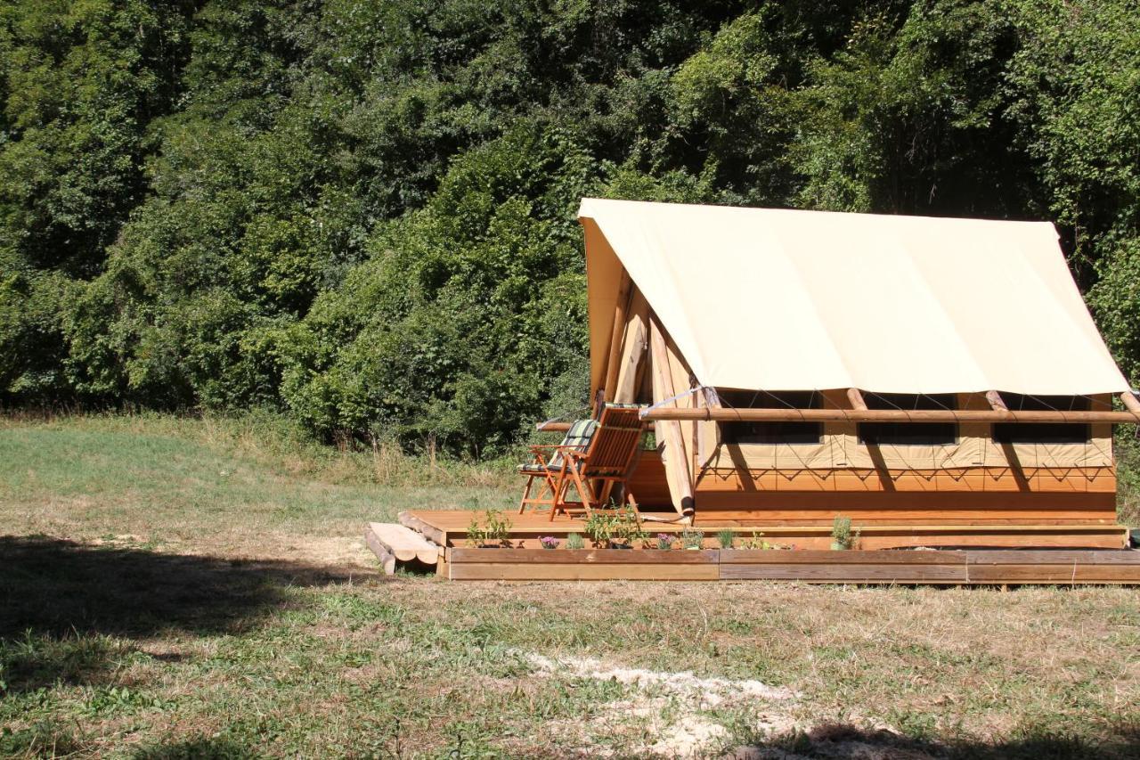 Chez Tombivouac Villa Pierrefonds Exterior photo